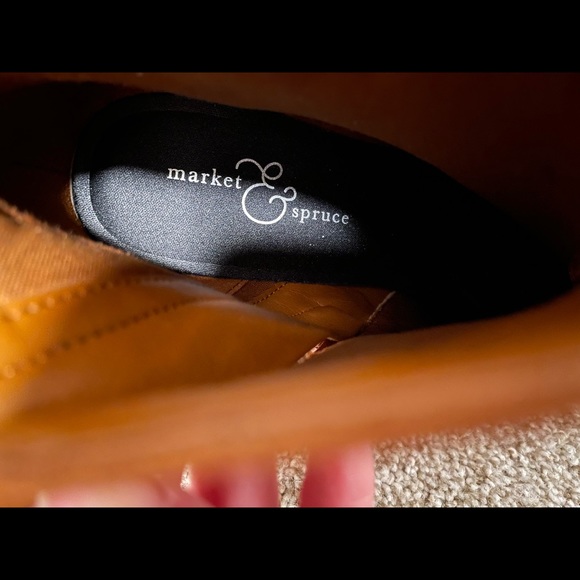 Gorgeous 6 1/2 Cognac Market & Spruce booties - Picture 6 of 7